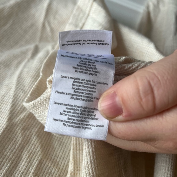 Junk Food Clothing Womens Philadelphia Eagles Sunday Tan Crop Thermal Medium - Picture 7 of 8